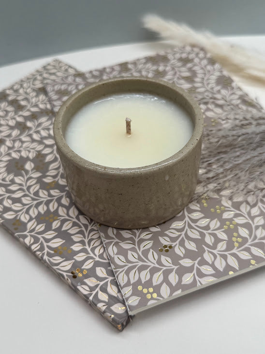 Bougies pot céramique artisanale  "Beige moucheté" coulée à la main
